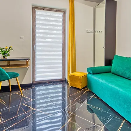 Z Basenem I Saunami Stone Hill Vip Centrum By Royal Aparts Apartment *