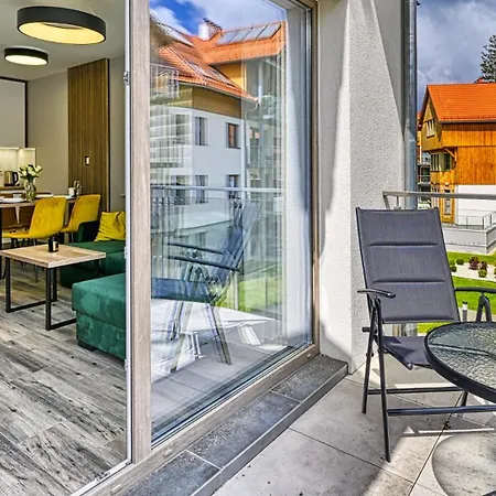 Apartment Z Basenem I Saunami Stone Hill Vip Centrum By Royal Aparts