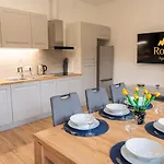 Z Basenem I Saunami Stone Hill Vip Centrum By Royal Aparts Апартаменти