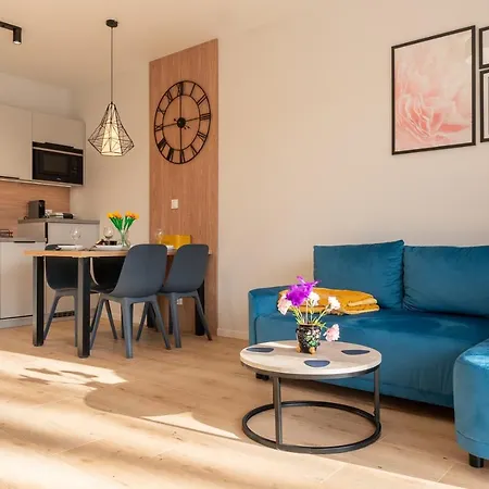 Z Basenem I Saunami Stone Hill Vip Centrum By Royal Aparts Apartment *