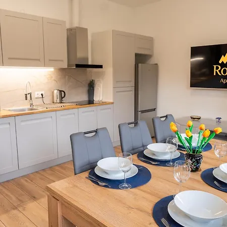 Z Basenem I Saunami Stone Hill Vip Centrum By Royal Aparts Apartamento