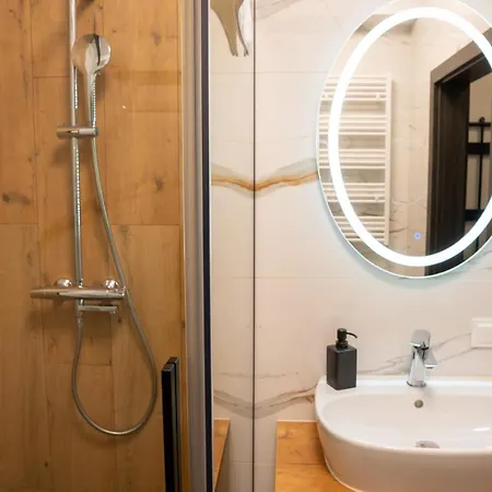 Z Basenem I Saunami Stone Hill Vip Centrum By Royal Aparts Szklarska Poręba