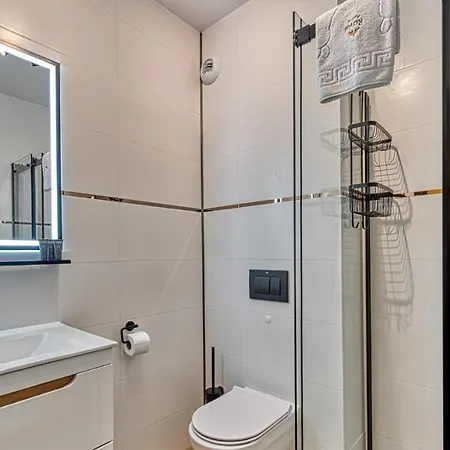 Z Basenem I Saunami Stone Hill Vip Centrum By Royal Aparts * Szklarska Poręba